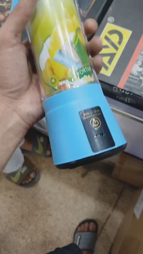 Portable Blender - Rechargeable Personal Smoothie Maker